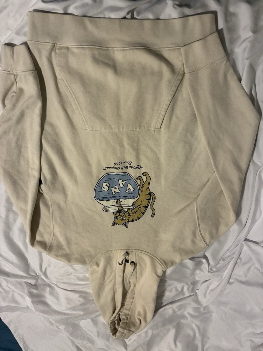 Vans Off The Wall Beige Goodie With Cat Graphic Size Med